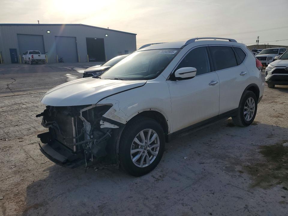 2017 Nissan Rogue sv