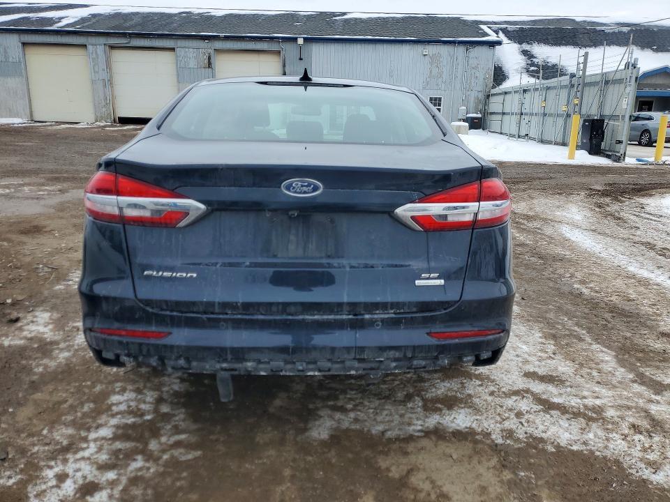 2020 Ford Fusion se