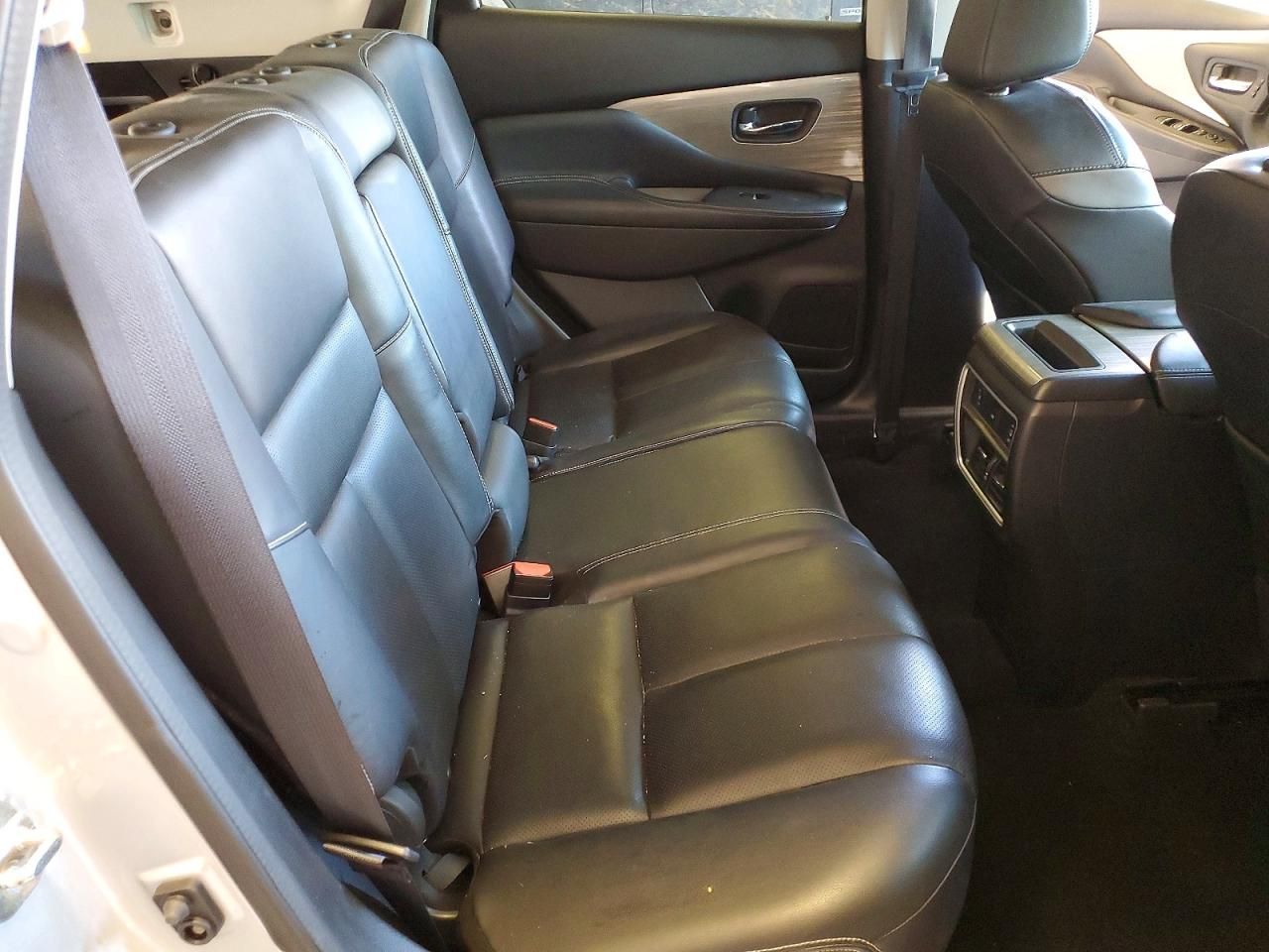 2018 Nissan Murano s