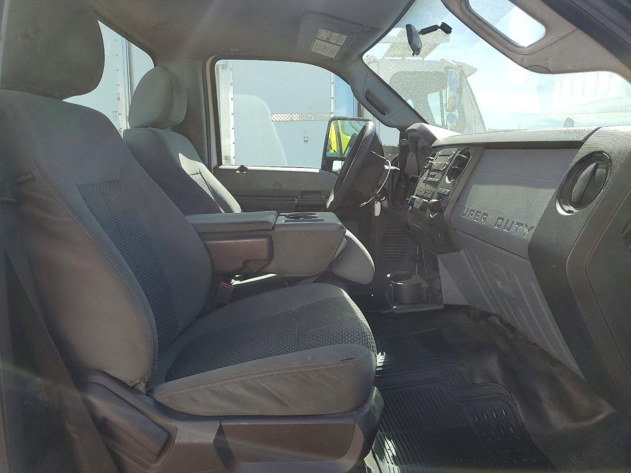 2014 Ford F450 Super Duty Truck Cab AND Chassis