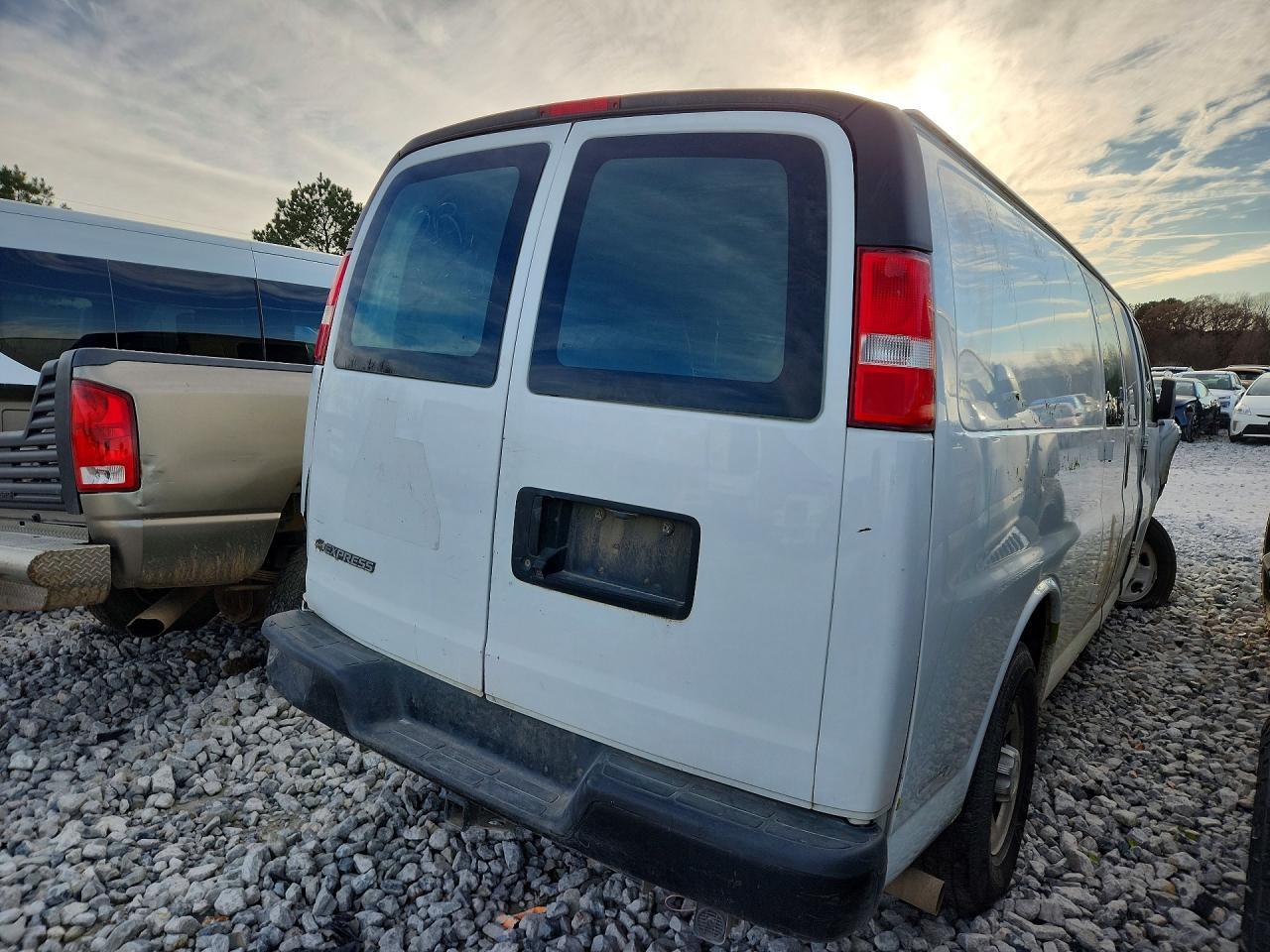 2019 Chevrolet Express G2500 Utility / Service Van