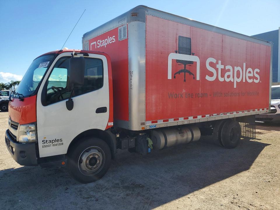 2017 Hino 195 BOX Truck