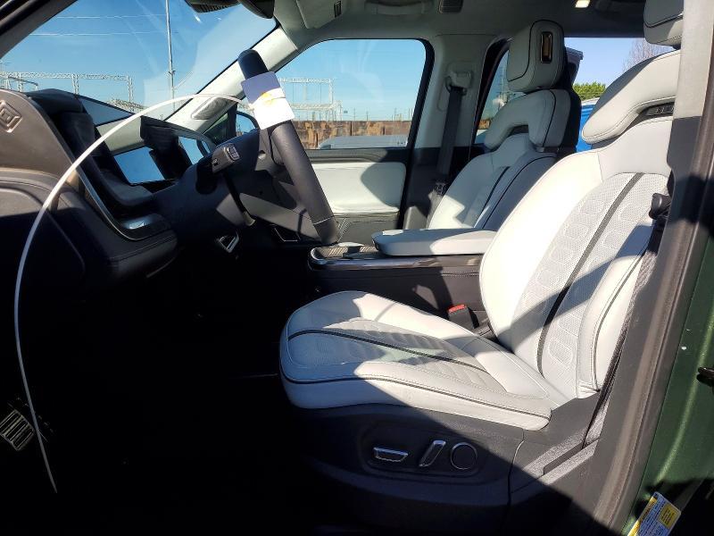 2023 Rivian R1S Adventure