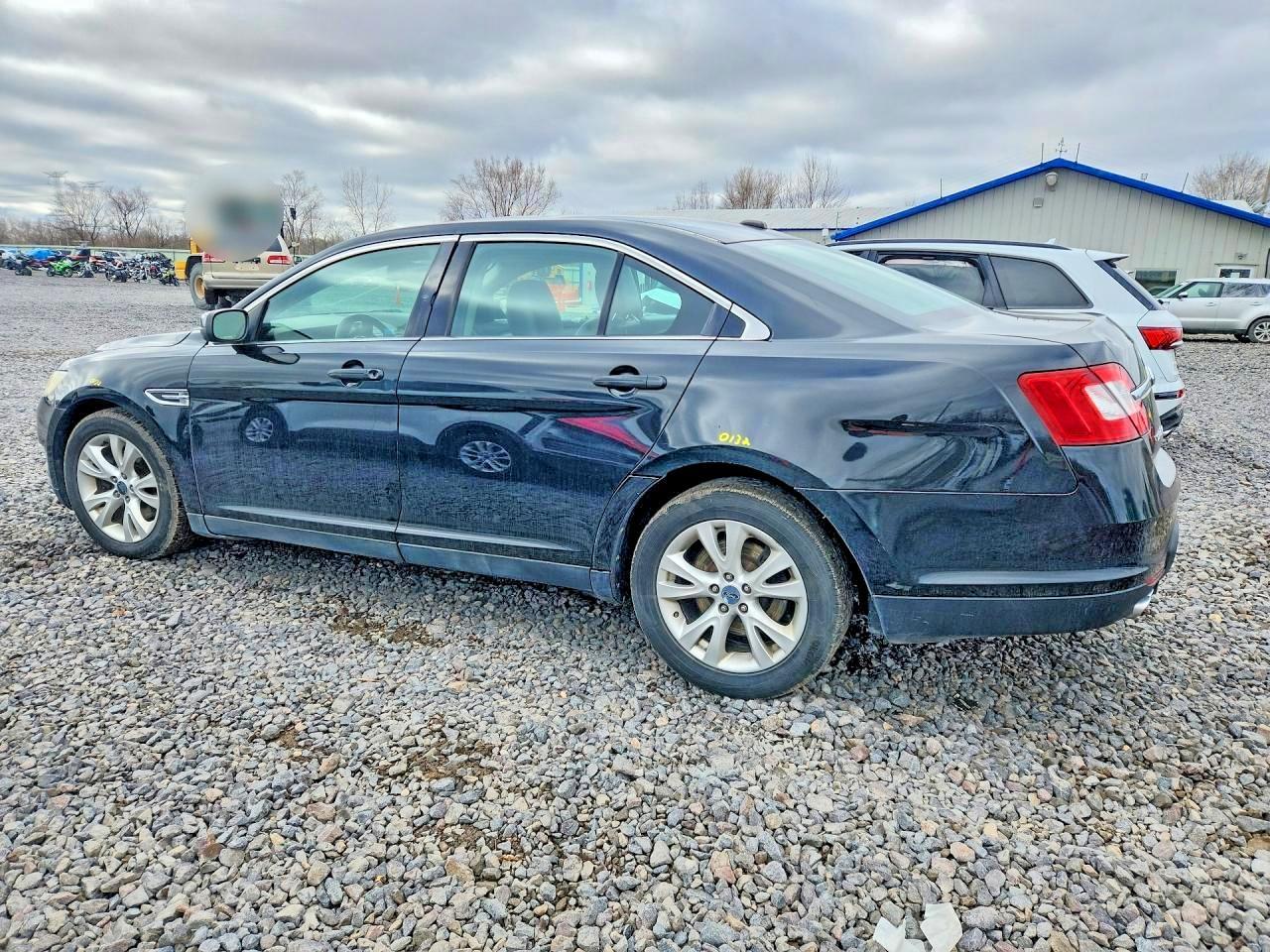 2010 Ford Taurus sel