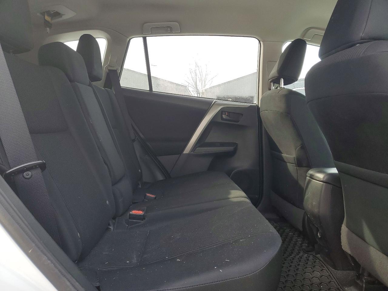 2017 Toyota Rav4 le