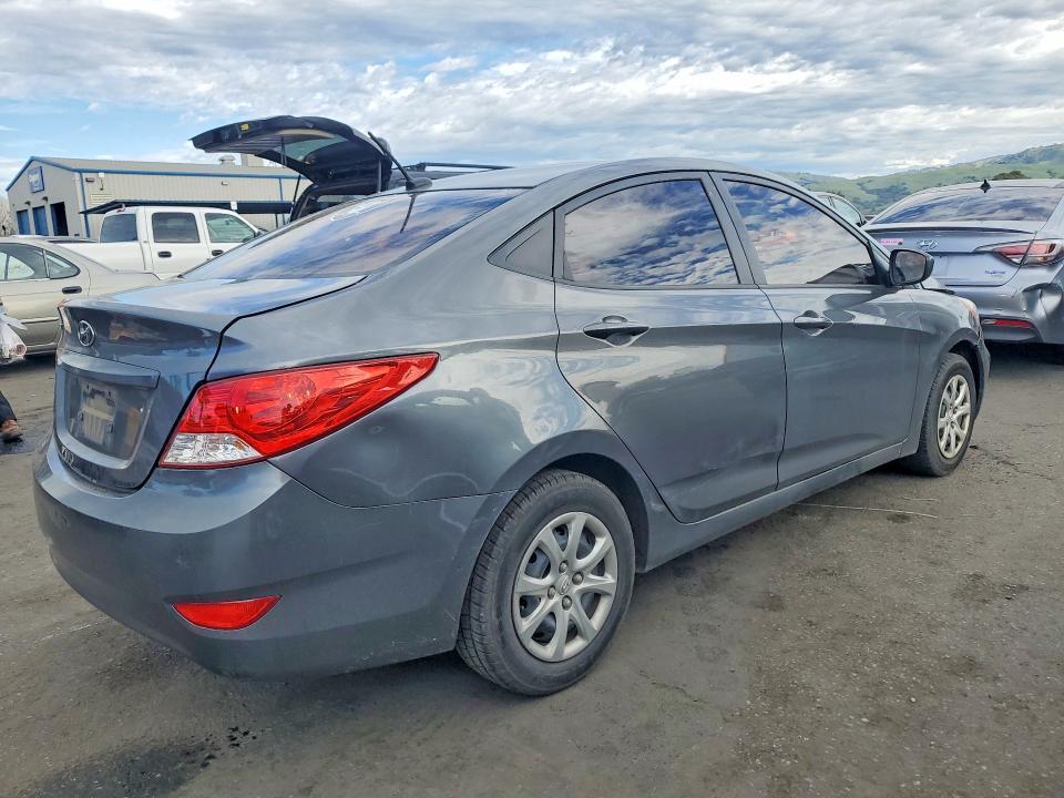2012 Hyundai Accent gls