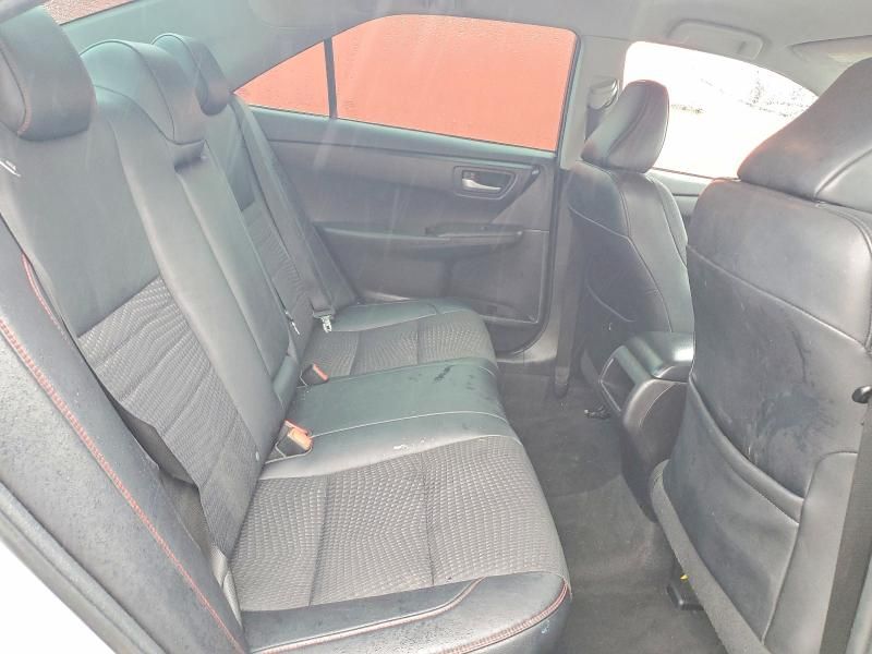 2015 Toyota Camry le