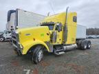 2000 Freigliner 2000 Freightliner Convention Semi Truck