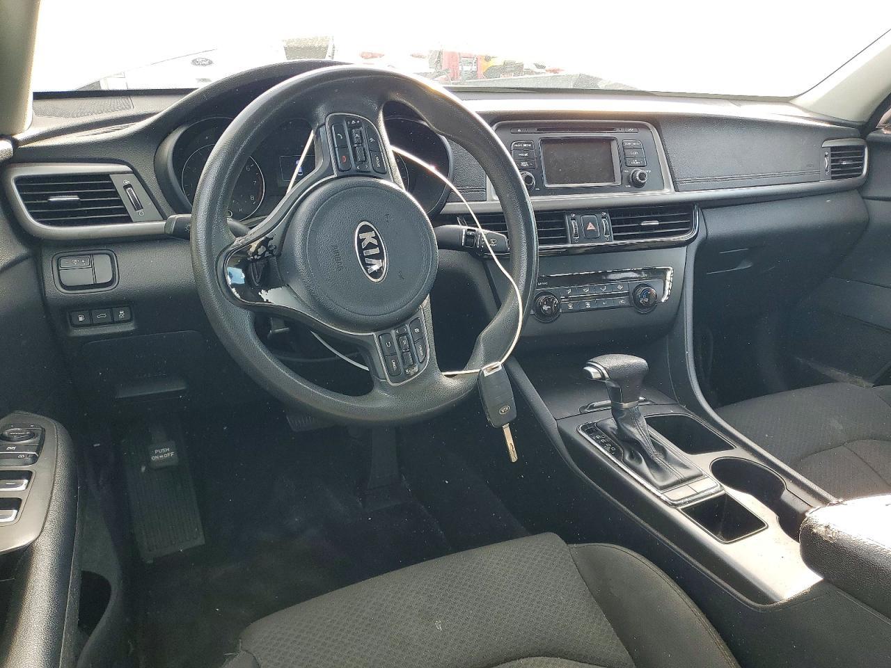 2017 KIA Optima lx