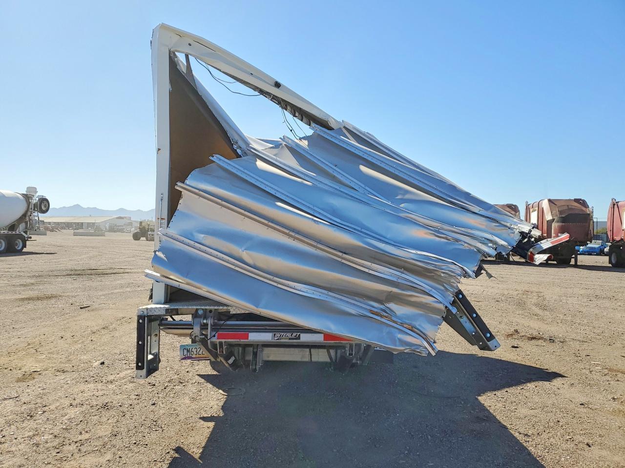 2026 Isuzu NPR HD BOX Truck