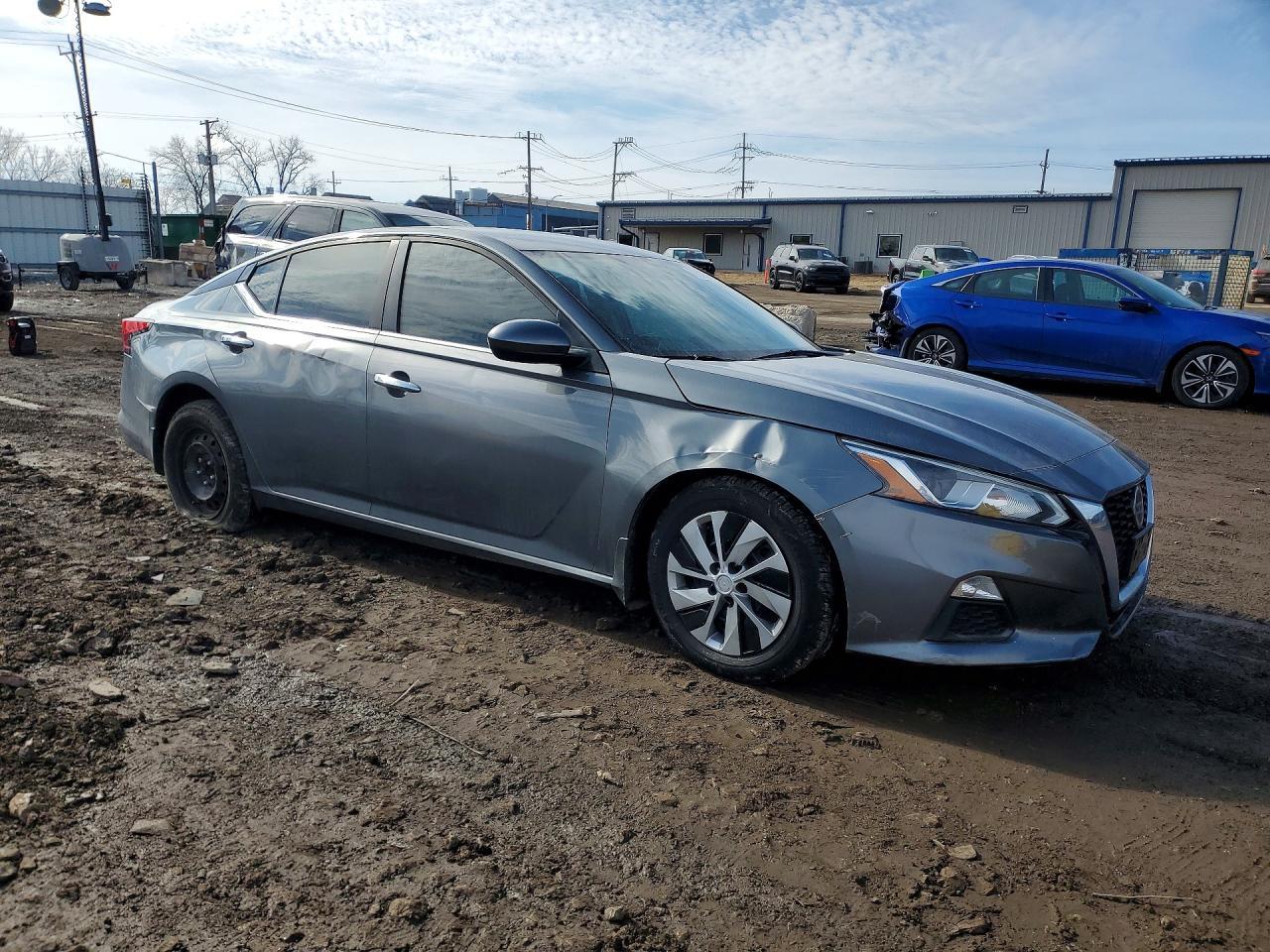 2020 Nissan Altima s