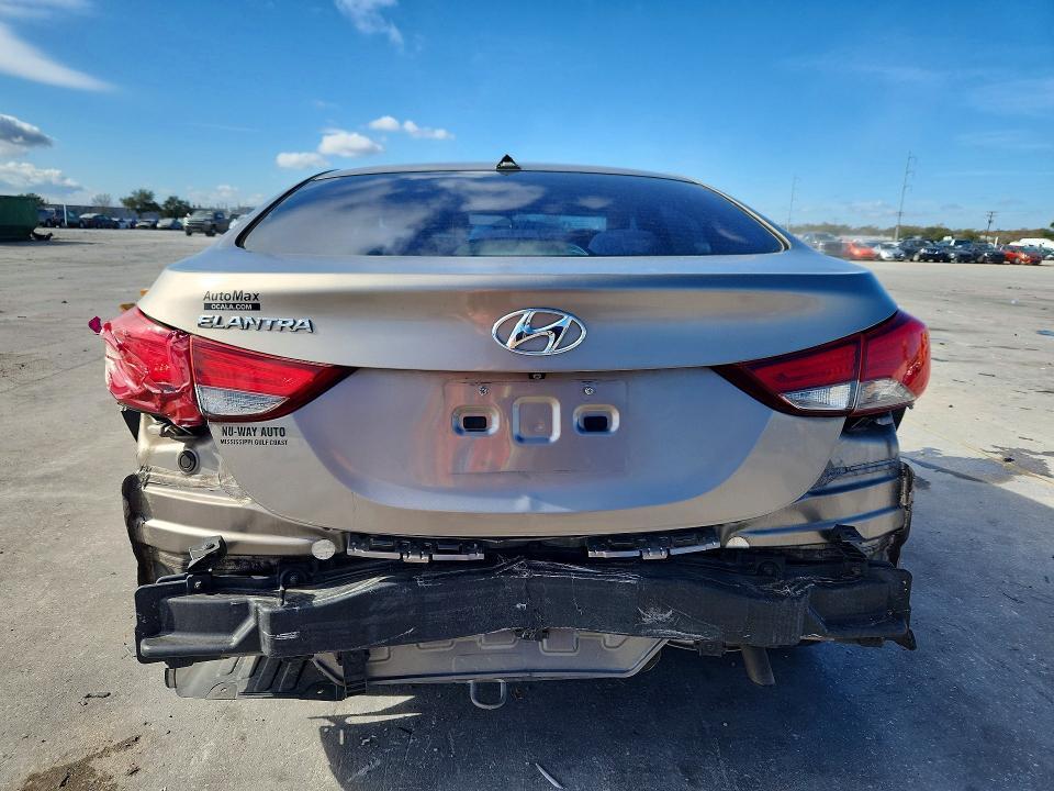 2014 Hyundai Elantra se