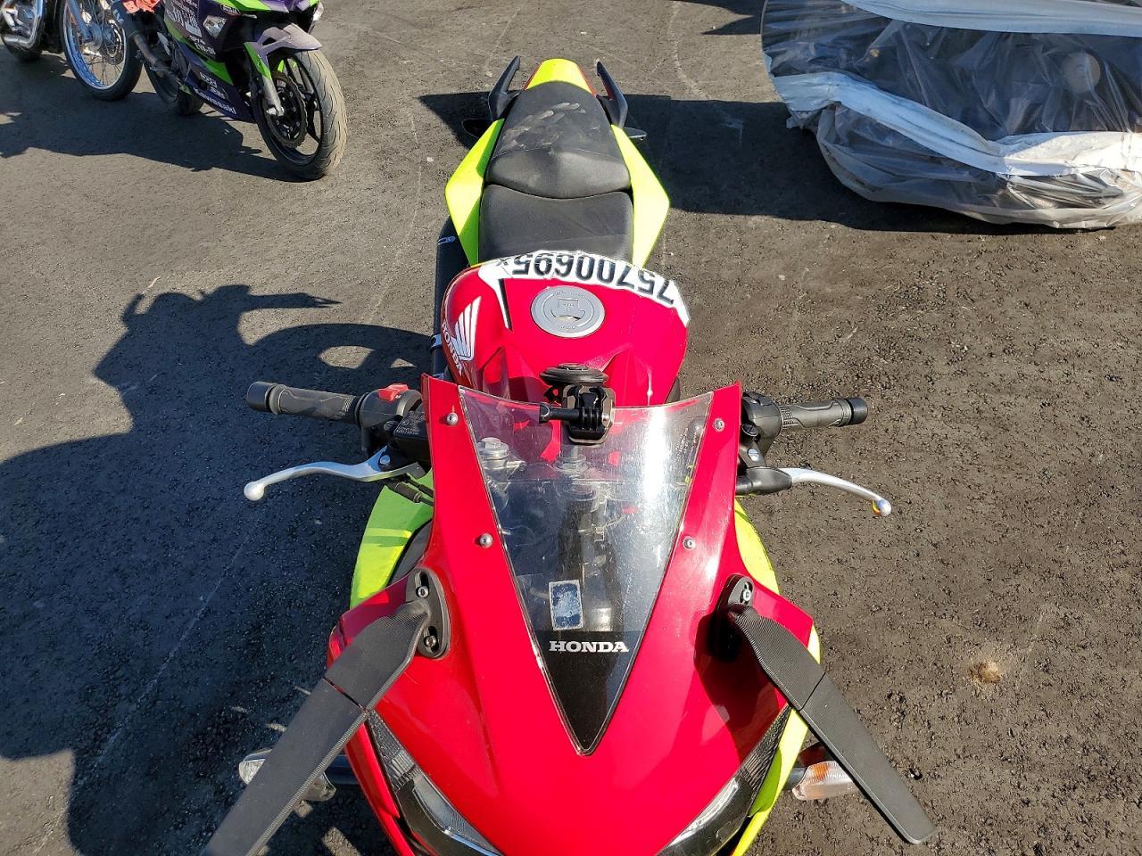 2022 Honda CBR300 R