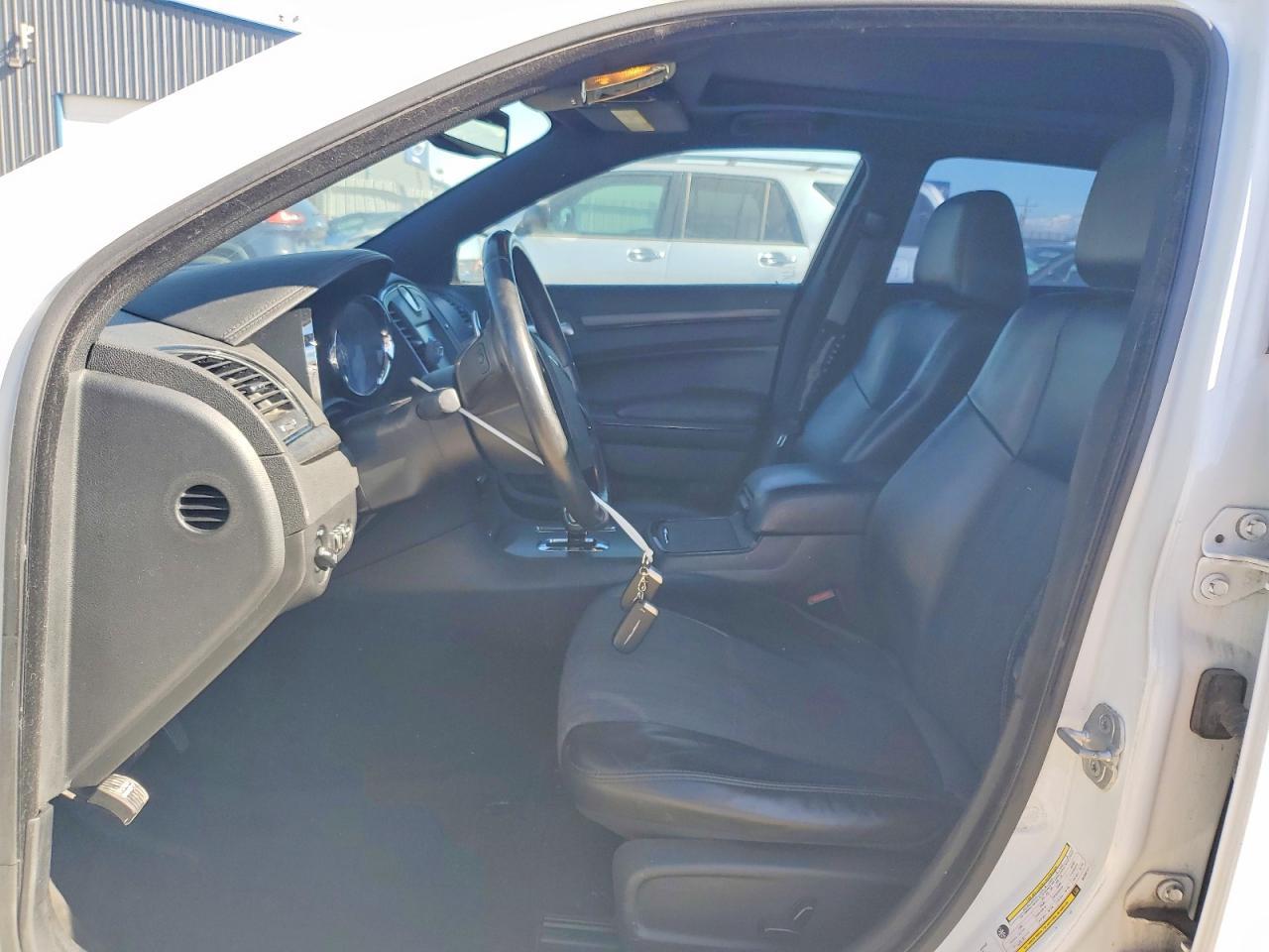 2013 Chrysler 300 s