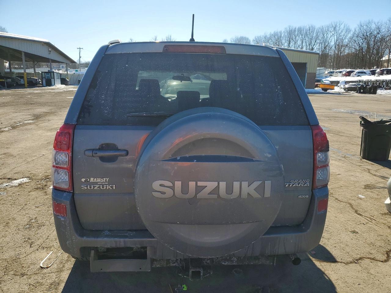2010 Suzuki Grand Vitara jlx