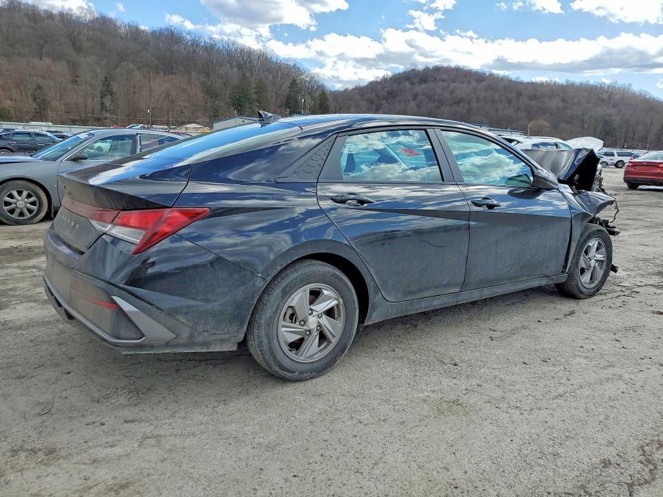 2024 Hyundai Elantra se