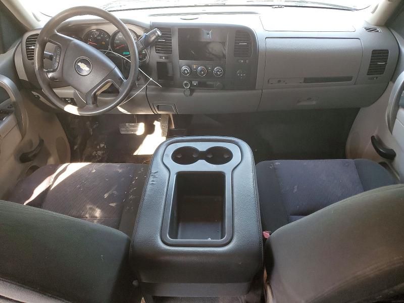 2013 Chevrolet Silverado Flatbed Truck