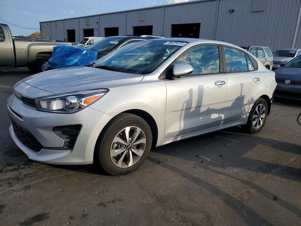 2022 KIA Rio lx
