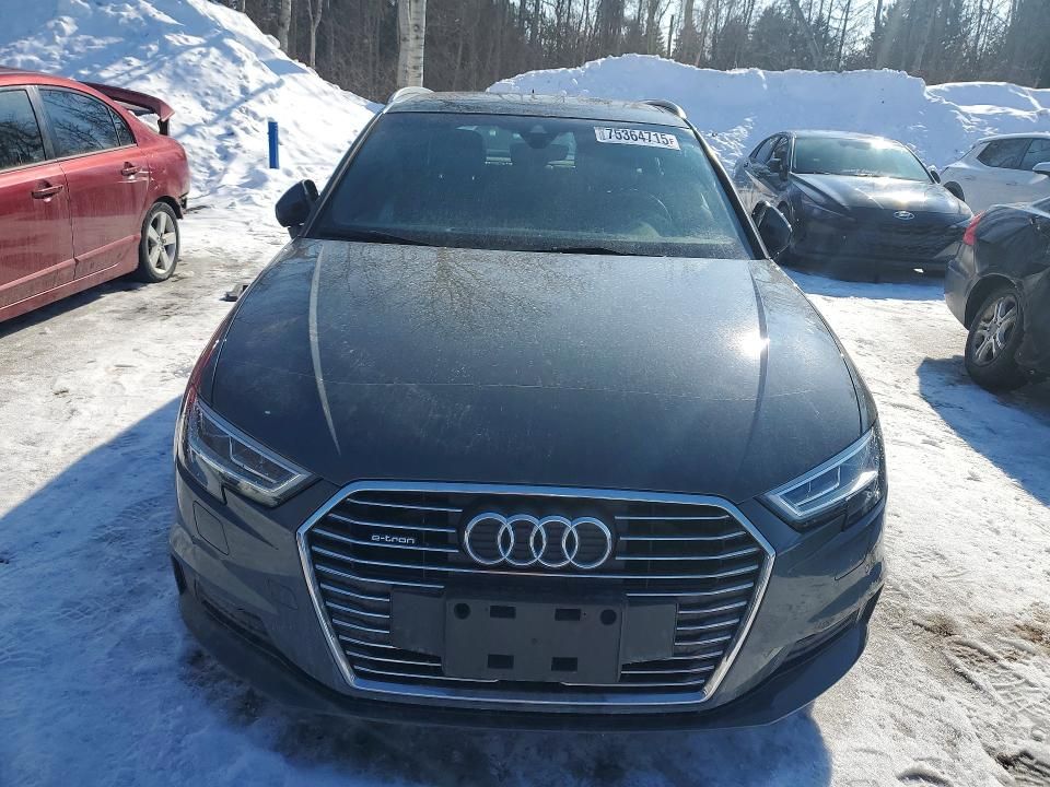 2018 Audi A3 E-tron Prestige