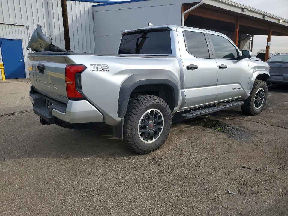 2024 Toyota Tacoma TRD OFF-ROAD HV