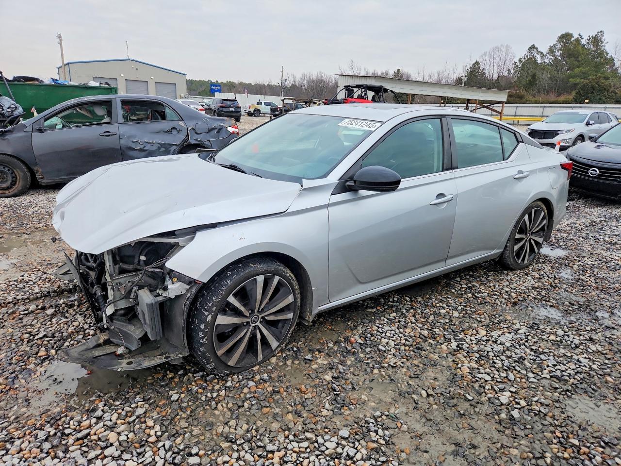 2019 Niss Altima 2.5 sr