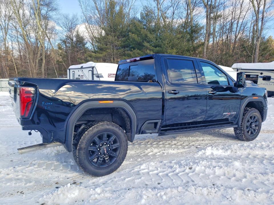 2026 GMC Sierra K2500 AT4