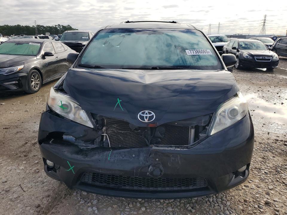 2016 Toyota Sienna xle