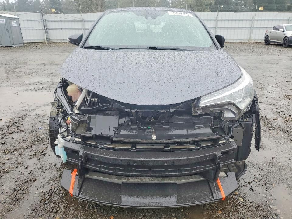 2019 Toyota C-hr xle