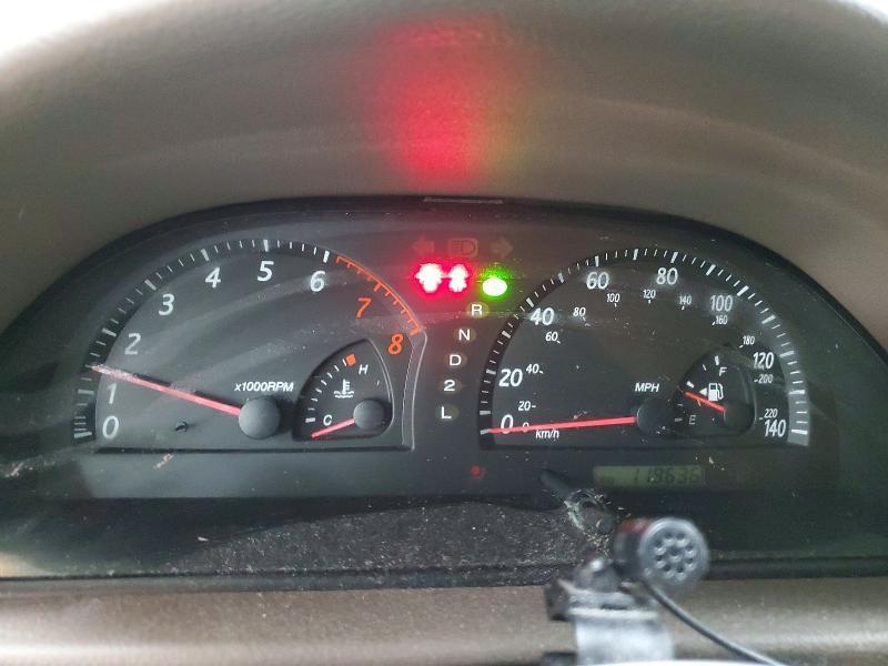 2004 Toyota Camry le