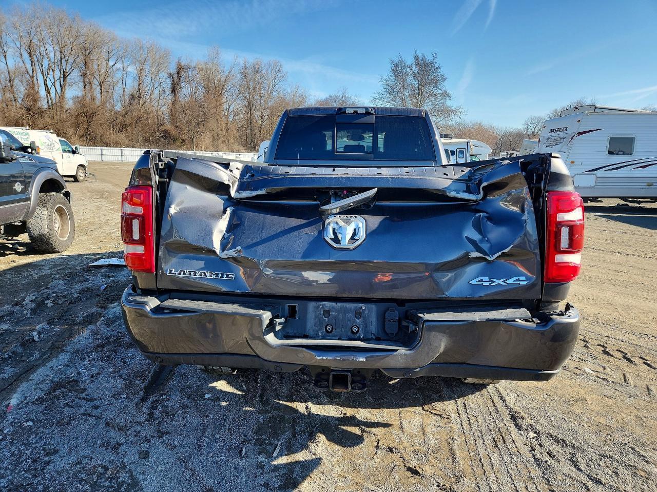 2022 Dodge 3500 Laramie