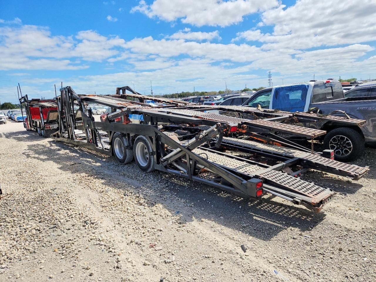 2007 Sterling LC Car HAU-Semi Truck