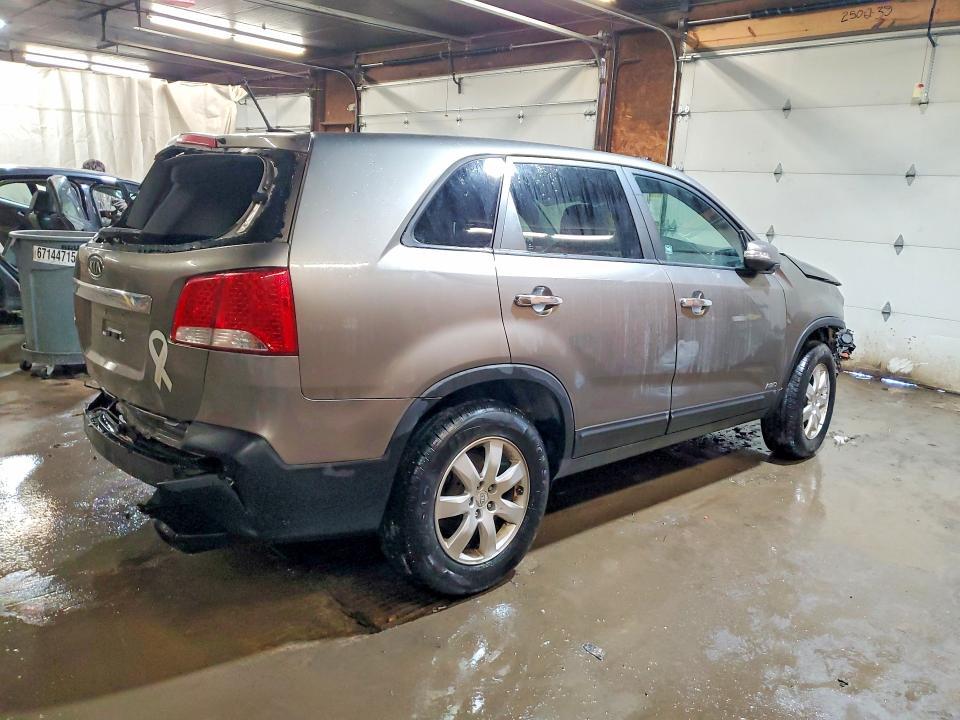 2011 KIA Sorento lx