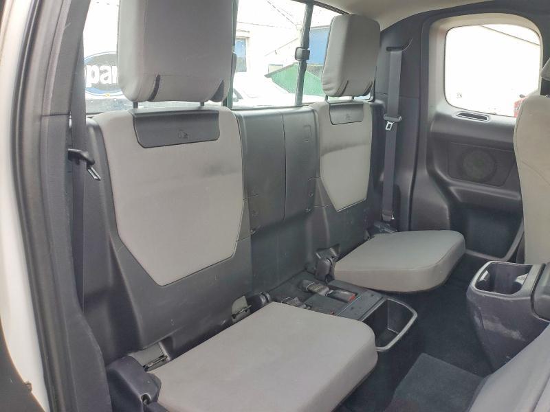 2017 Toyota Tacoma SR