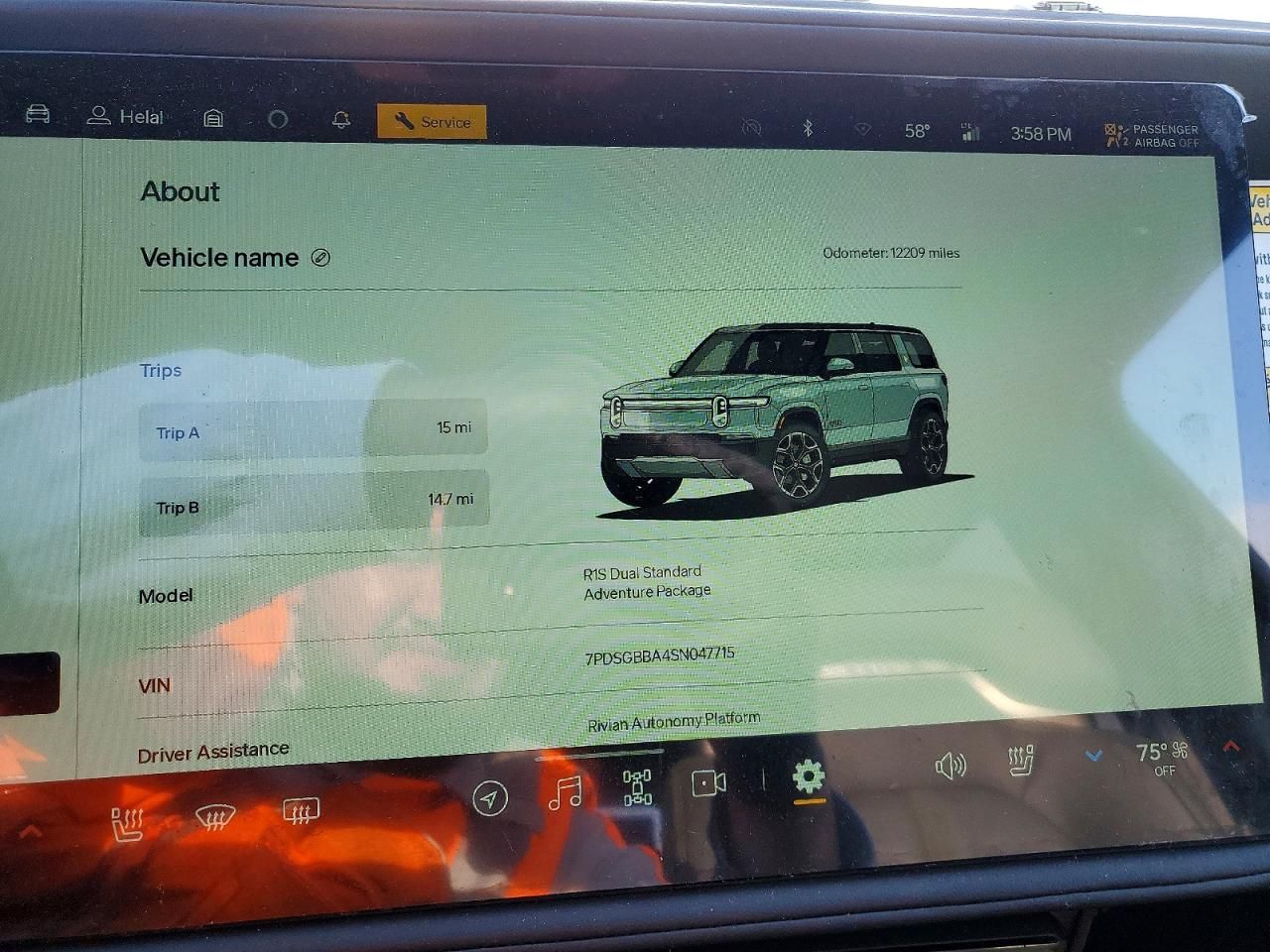 2025 Rivian R1S Adventure