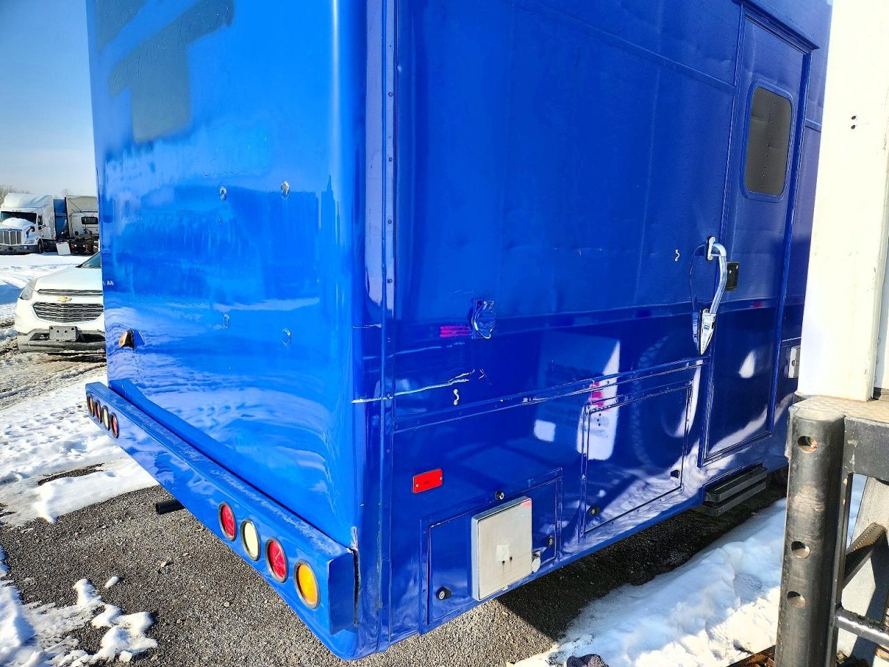 1999 Spartan Motors 1999 Spartan Mobile Medical Bus