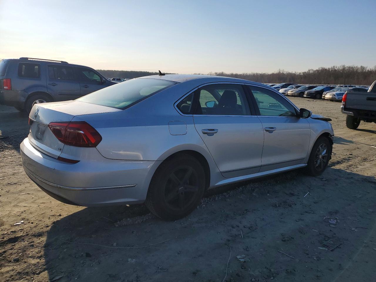 2017 Volkswagen Passat s