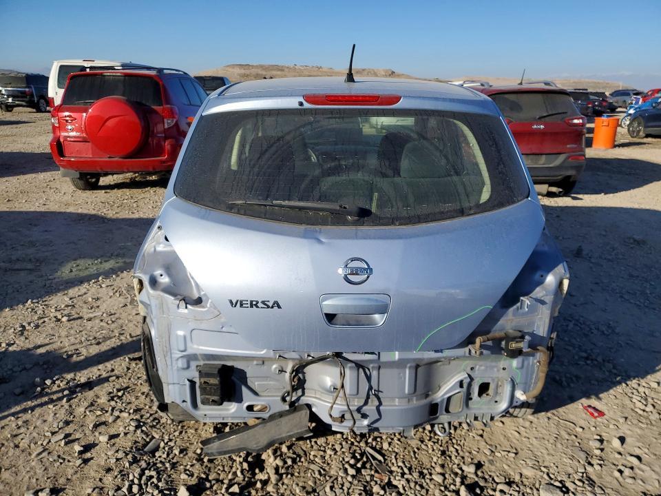 2011 Nissan Versa s