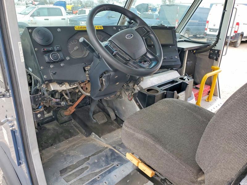 2020 Ford F59