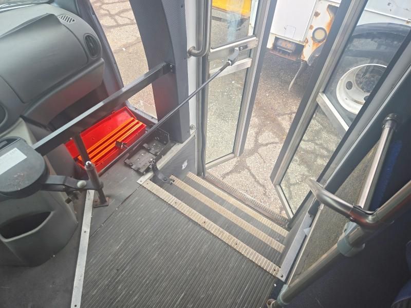 2003 Ford E550 Shuttle Bus