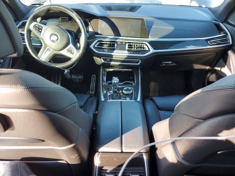 2021 BMW X7 M50i