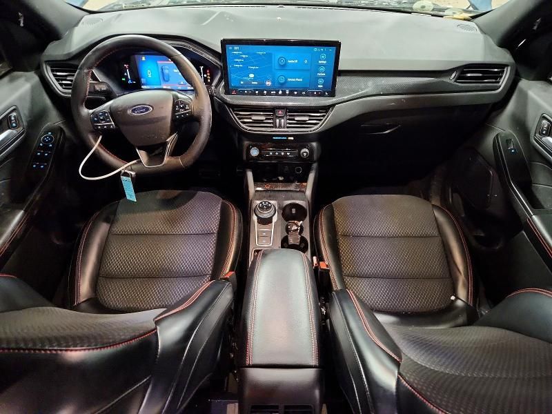 2024 Ford Escape st Line