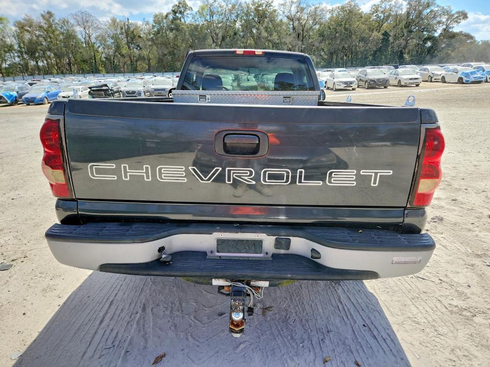 2004 Chevrolet Silverado C1500