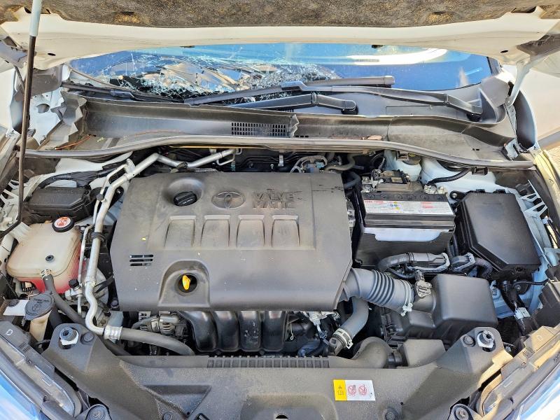 2022 Toyota C-hr xle