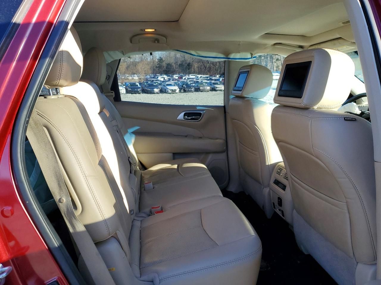 2016 Nissan Pathfinder s