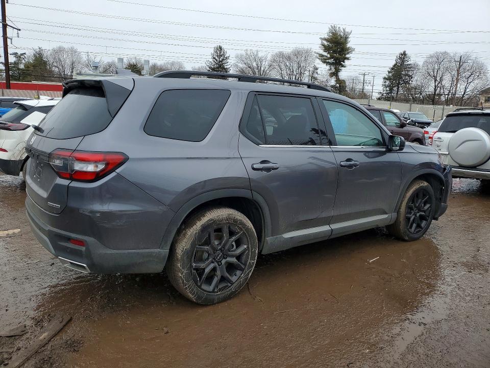 2025 Honda Pilot Touring