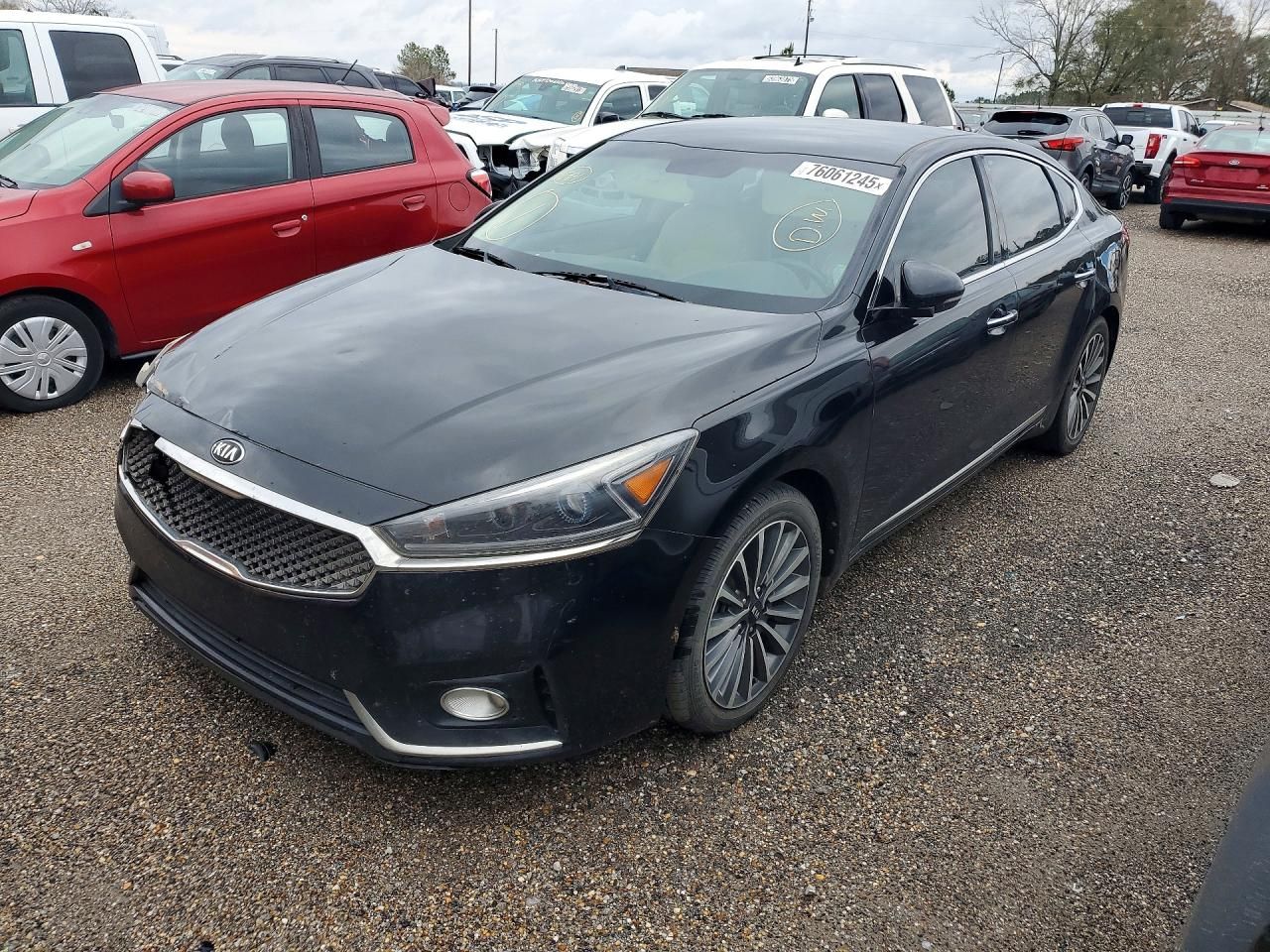 2017 KIA Cadenza Premium