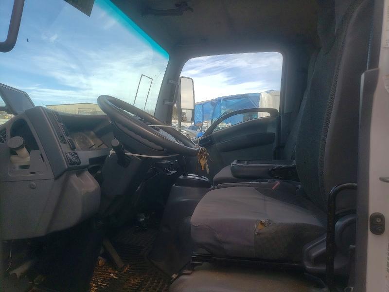 2014 Isuzu NRR BOX Truck