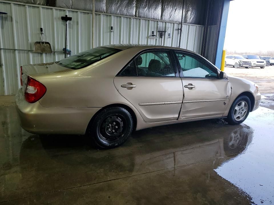 2002 Toyota Camry le