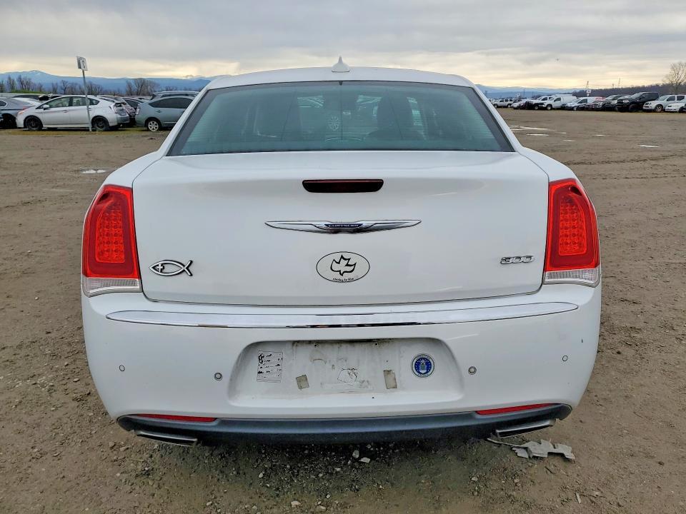 2018 Chrysler 300 Limited