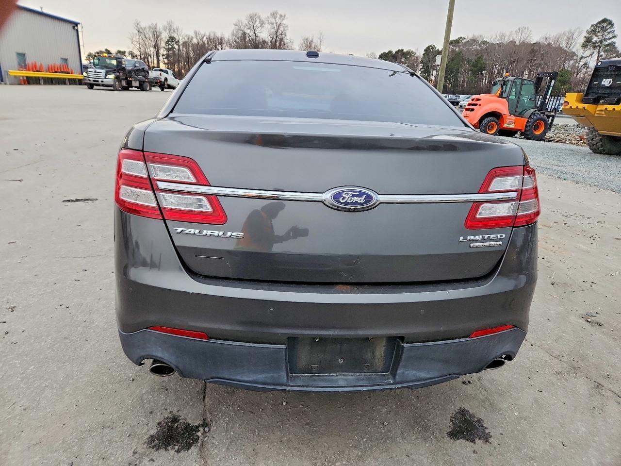 2017 Ford Taurus Limited